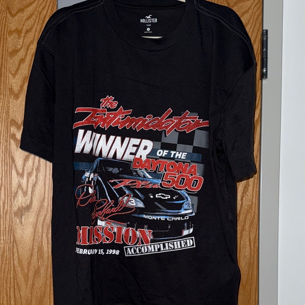 (NEW) Dale Earnhardt NASCAR Daytona 500 Black Graphic Tee